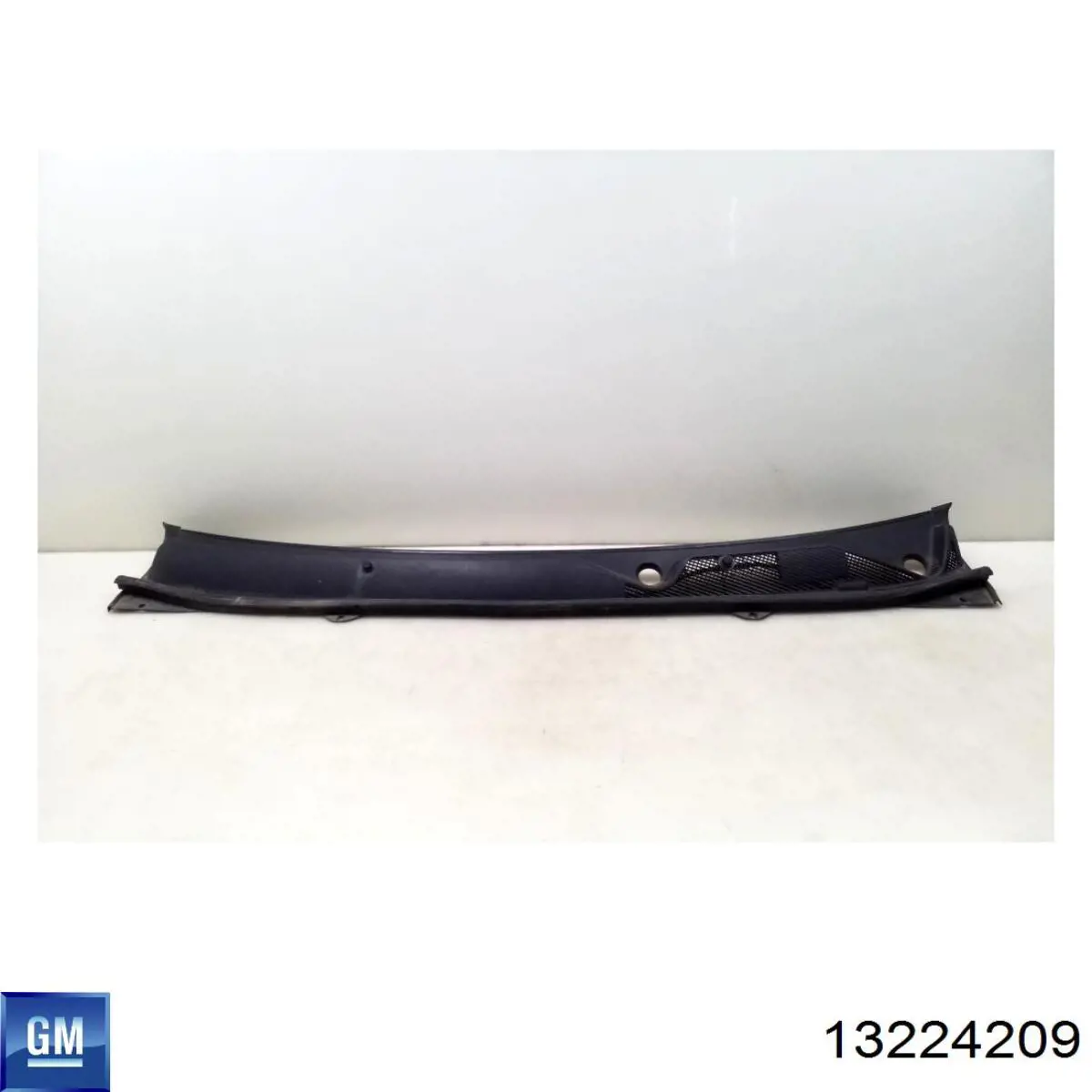 Водостік лобового скла, жабо 13224209 General Motors