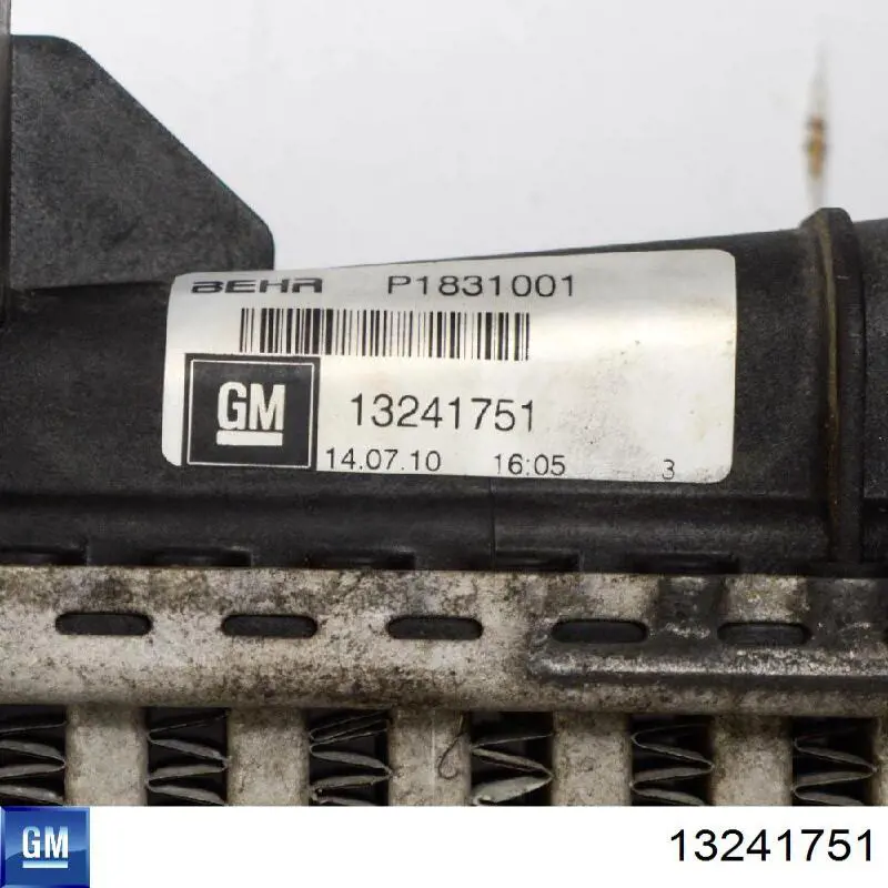 Купити 13241751 General Motors Радіатор интеркуллера