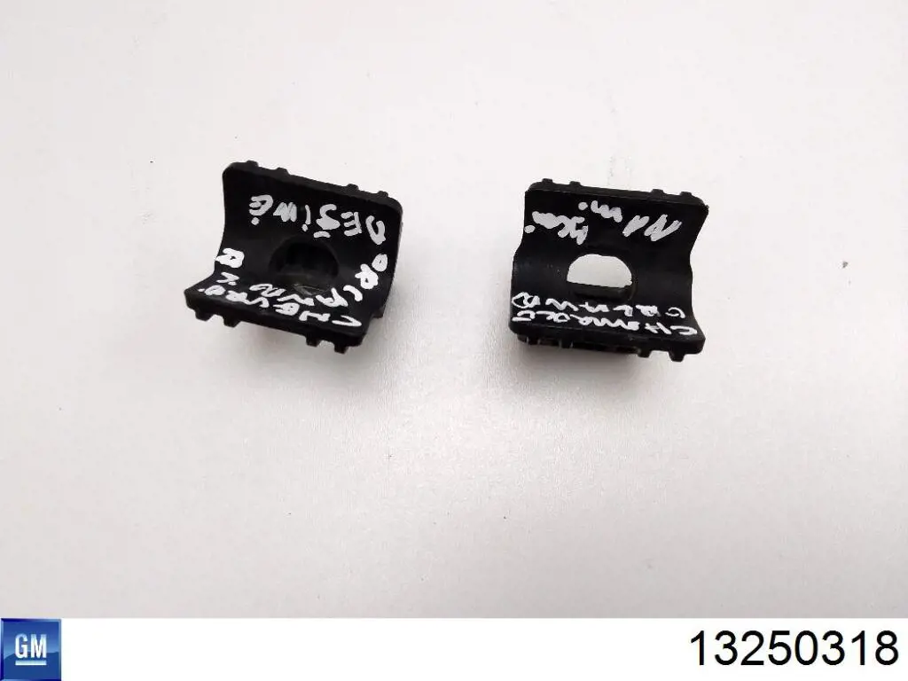 Подушка радіатора охолодження, верхня Opel 1310005 ціна, від 2.76 USD