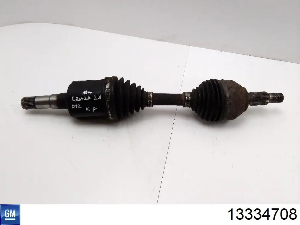 Ліва піввісь 13334708 General Motors