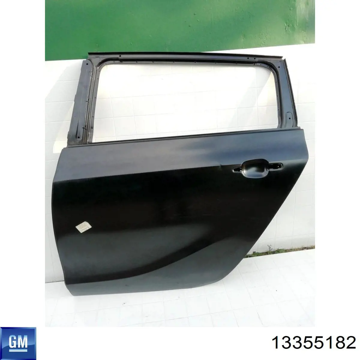 Двері задні на Opel Zafira C P12