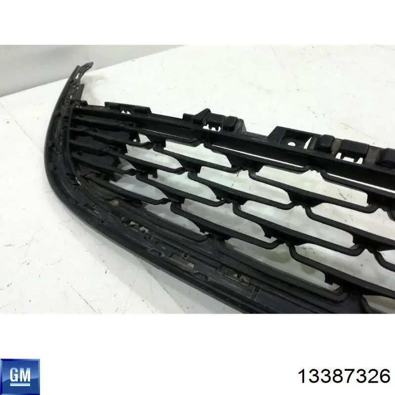 Решітка переднього бампера, нижня General Motors 13387326 ціна, від 39.40 USD