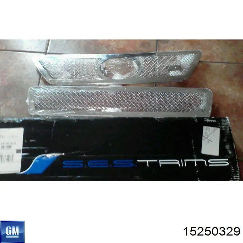 Купити 15250329 General Motors Решітка переднього бампера