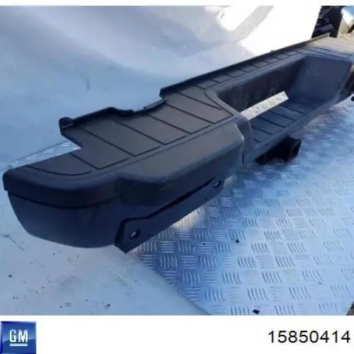 Кожух бампера заднього General Motors 15850414 ціна, від 253.95 USD