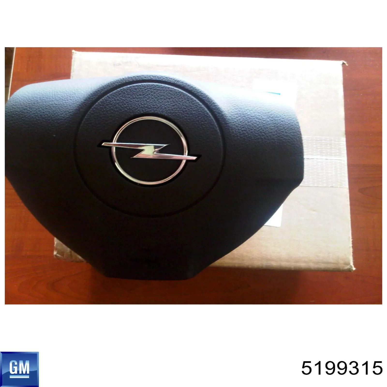 Подушка Айрбег водія Opel 13203886 ціна, від 55.59 USD