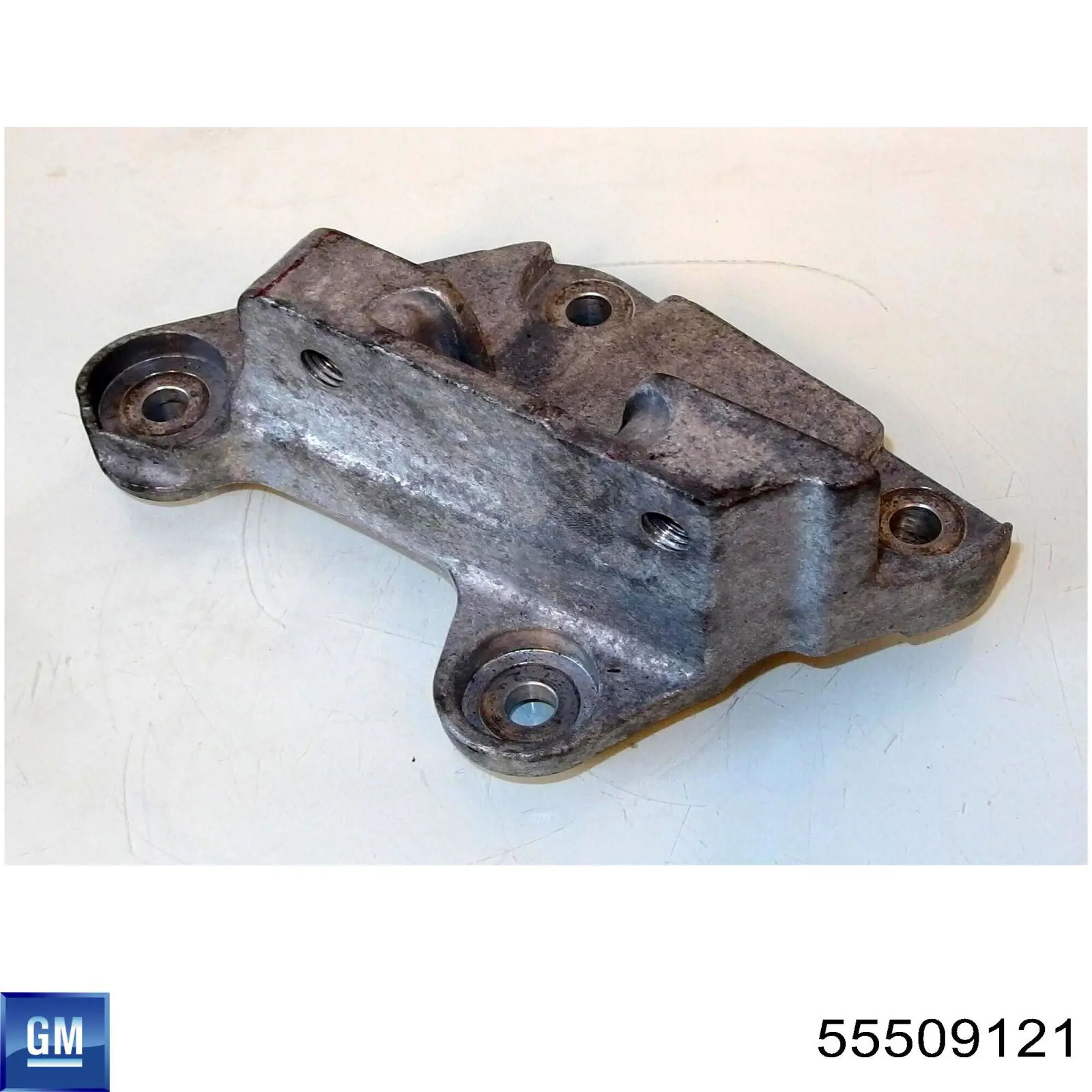 Водяний насос охолодження електричний додатковий NRF 390095 ціна, від 98.19 USD