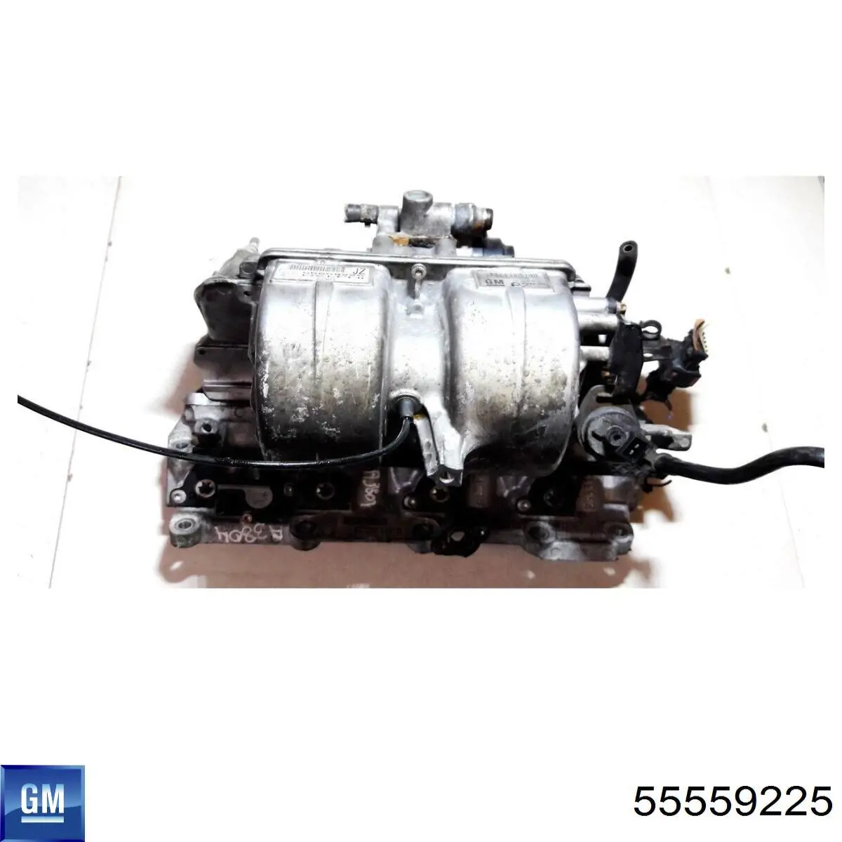 Колектор впускний Opel 55559225 ціна, від 42.18 USD