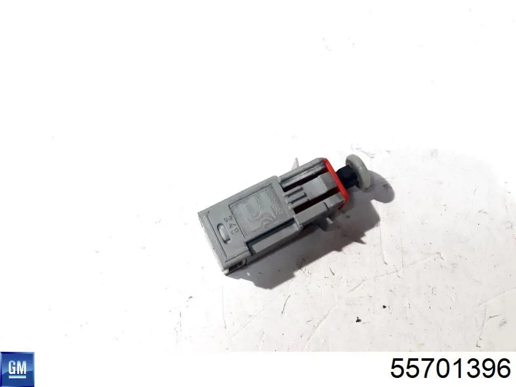 Датчик включення зчеплення General Motors 55701396