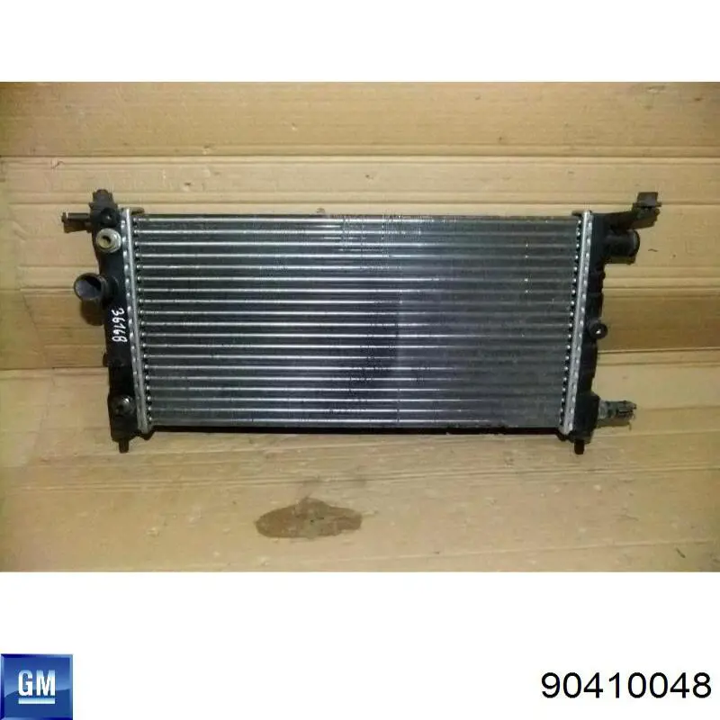 Радіатор основний General Motors 90410048 ціна, від 52.75 USD
