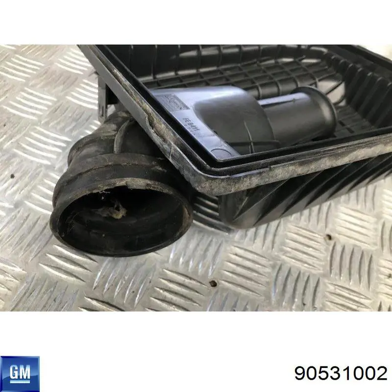 Коробка фільтра на Opel Zafira A F75