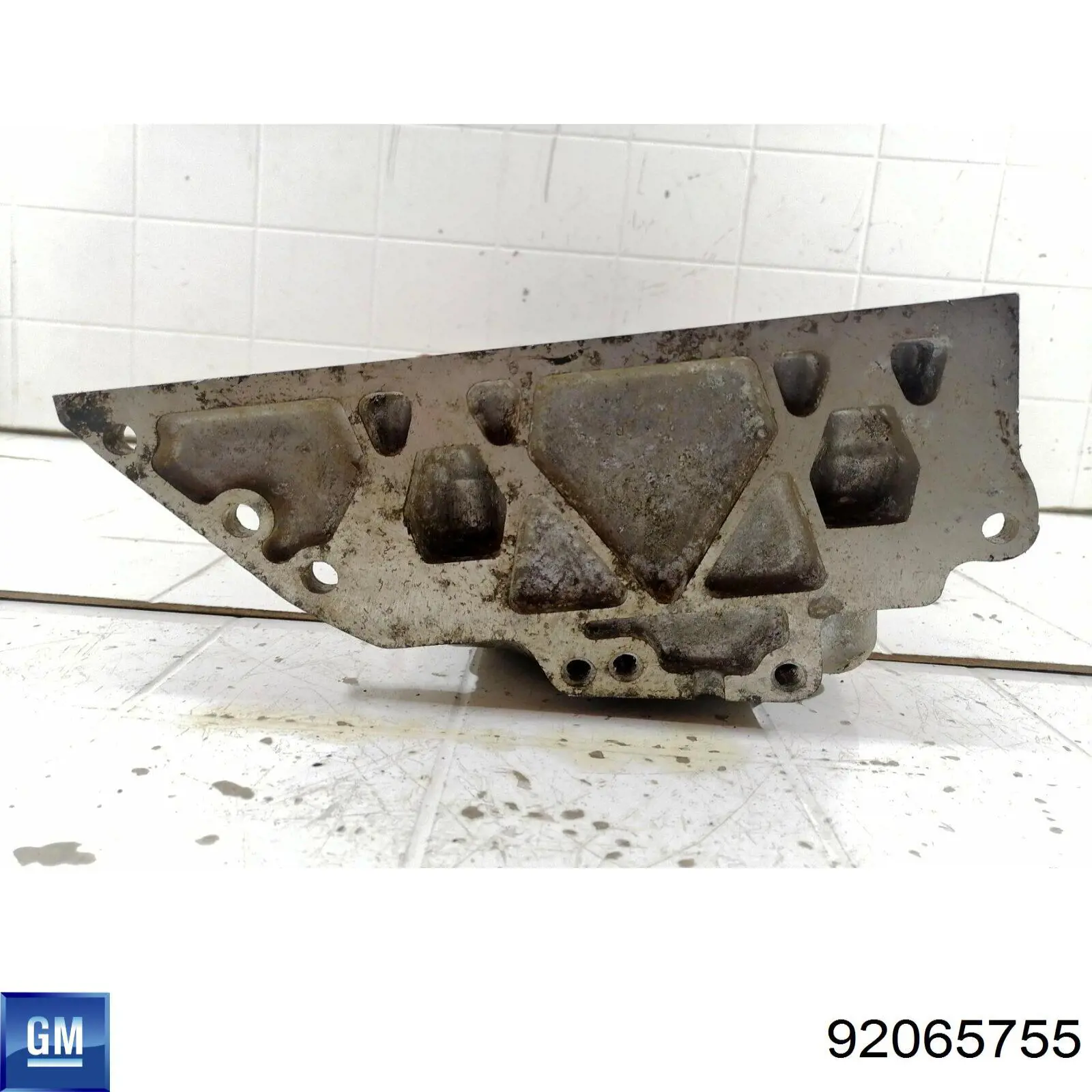Піддон двигуна General Motors 92065755 ціна, від 62.26 USD