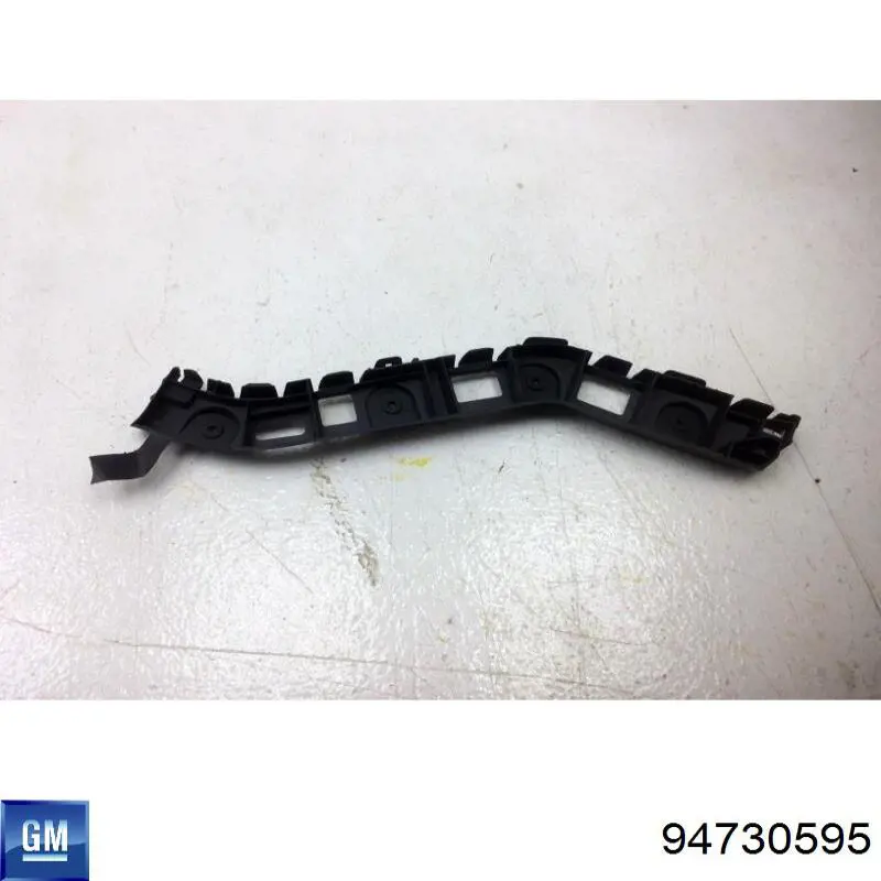 Направляюча заднього бампера, права General Motors 52049415 ціна, від 9.57 USD
