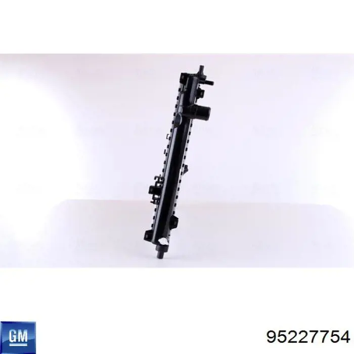 Радіатор 95227754 General Motors