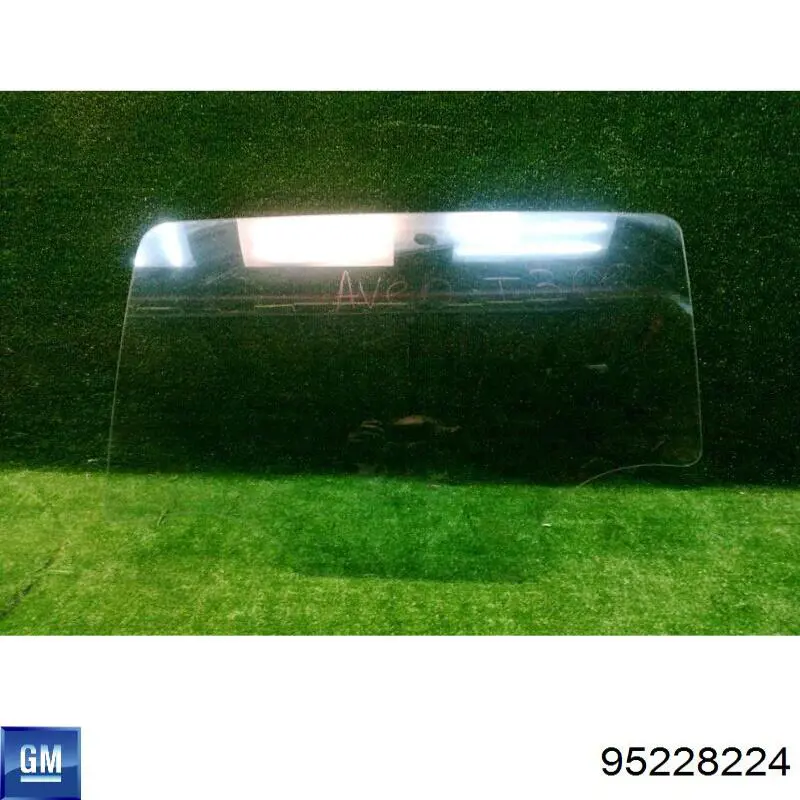 Скло заднє праве XYG GS1712D304 ціна, від 16.43 USD