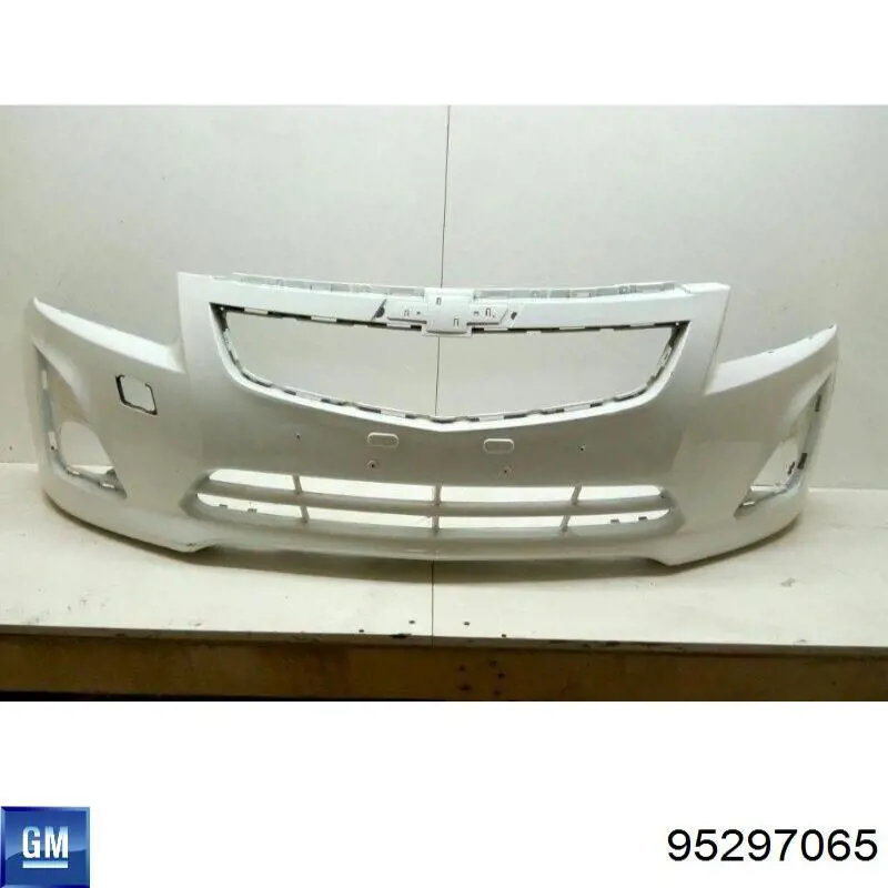 Купити PCV04205BA Signeda Буфер (бампер) передній