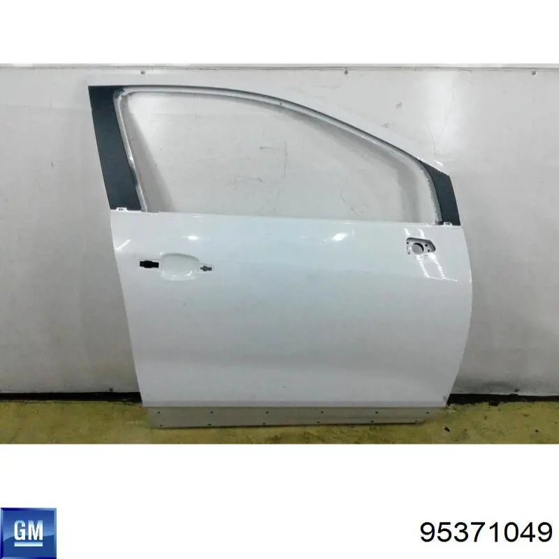 Двері передні, праві General Motors 95371049 ціна, від 300.24 USD