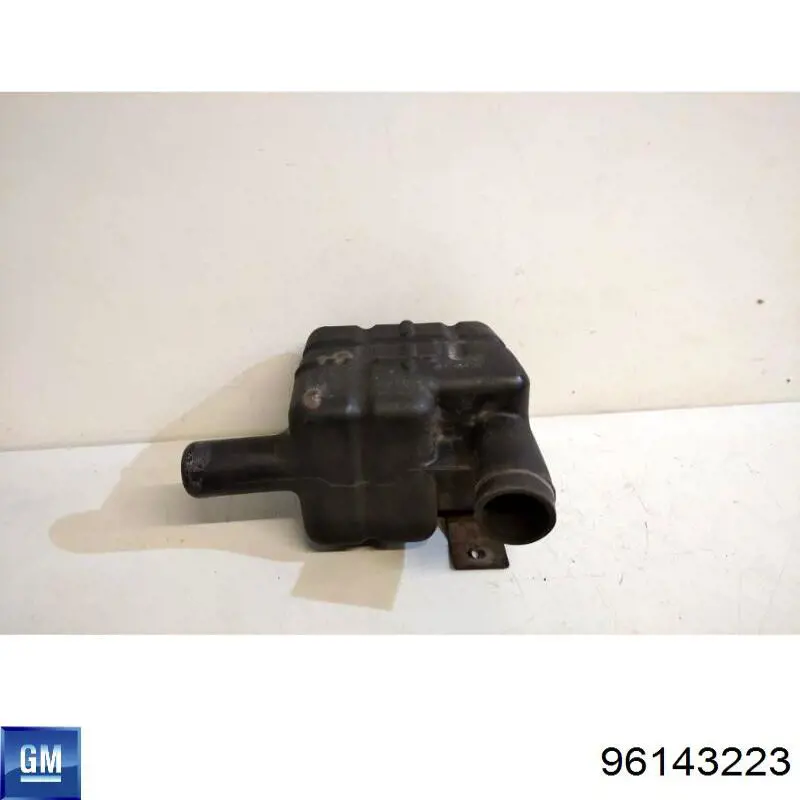 96143223 General Motors Резонатор повітряного фільтра