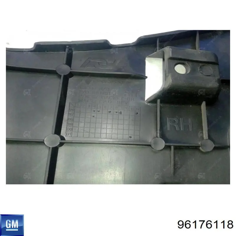 96176118 General Motors Кронштейн бампера заднього, правий
