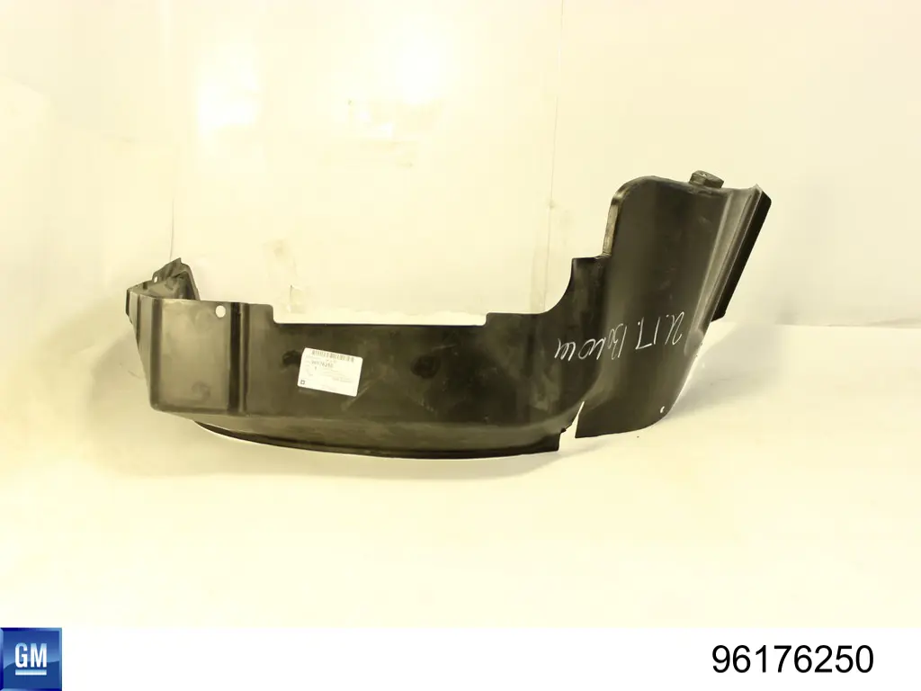 Підкрилок передній правий 96176250 General Motors