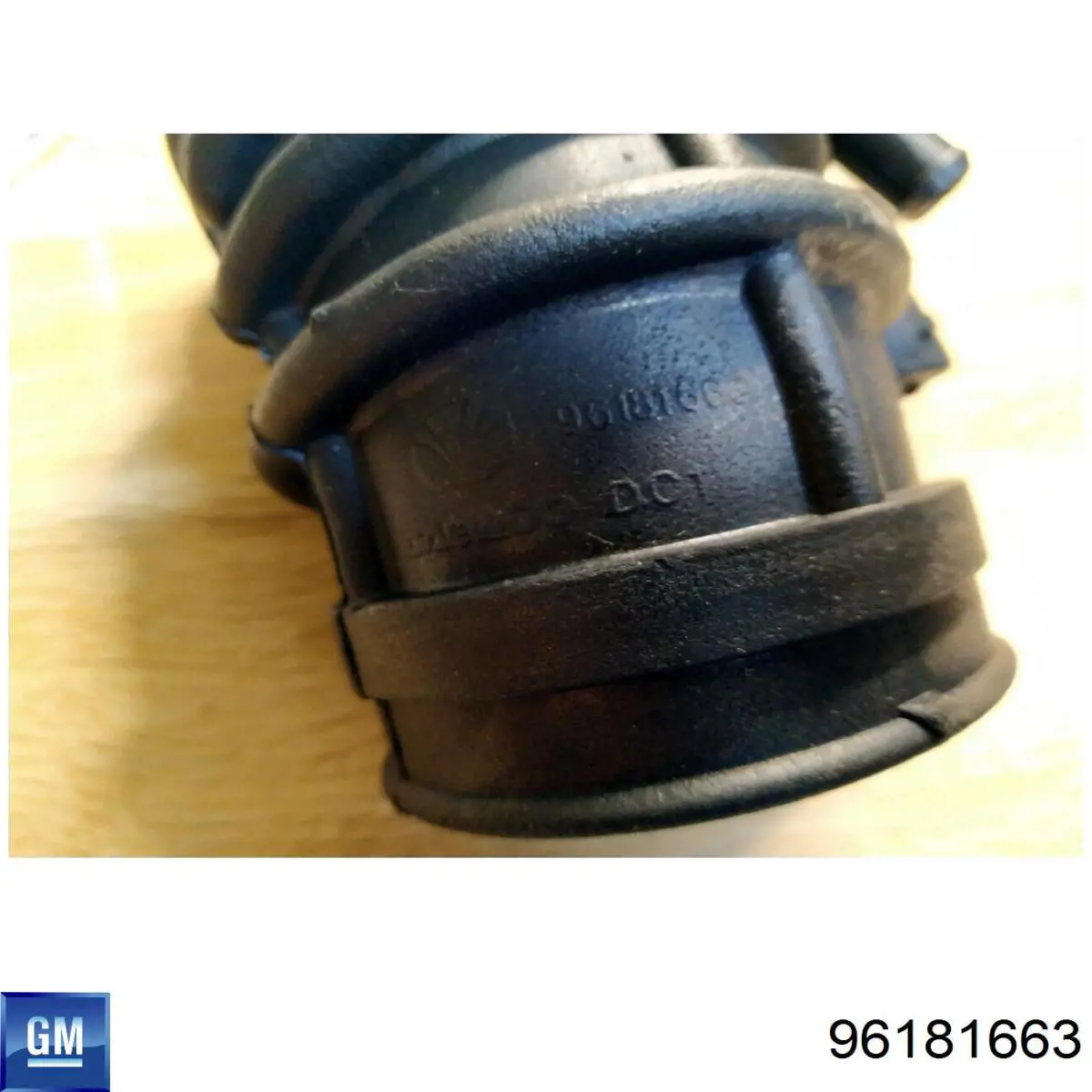 Патрубок повітряний, вихід повітряного фільтра General Motors 96181663 ціна, від 15.41 USD