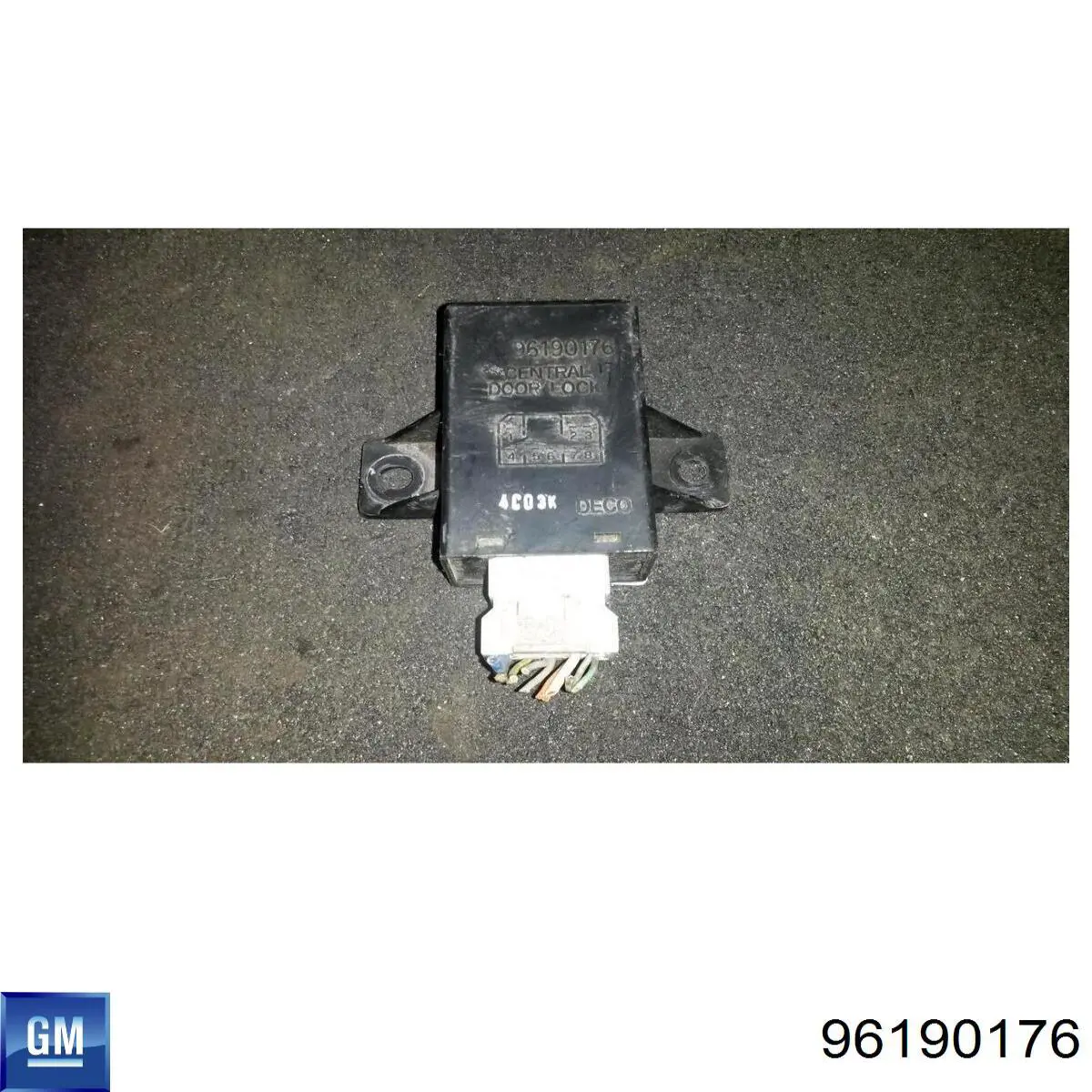 Вимикач центрального замка 96190176 Opel