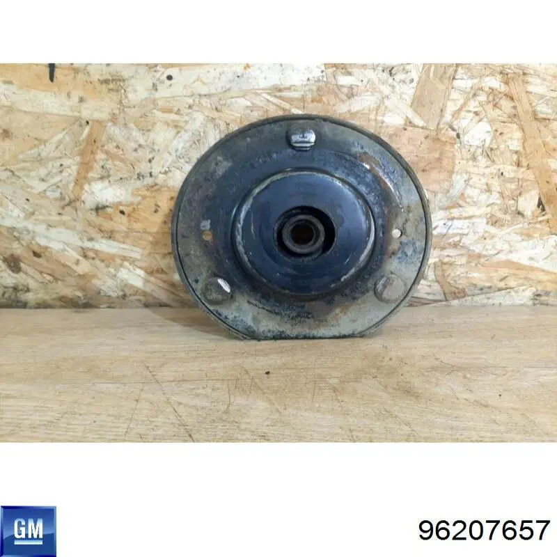 Опора стійки амортизатора переднього General Motors 96207657 ціна, від 24.07 USD