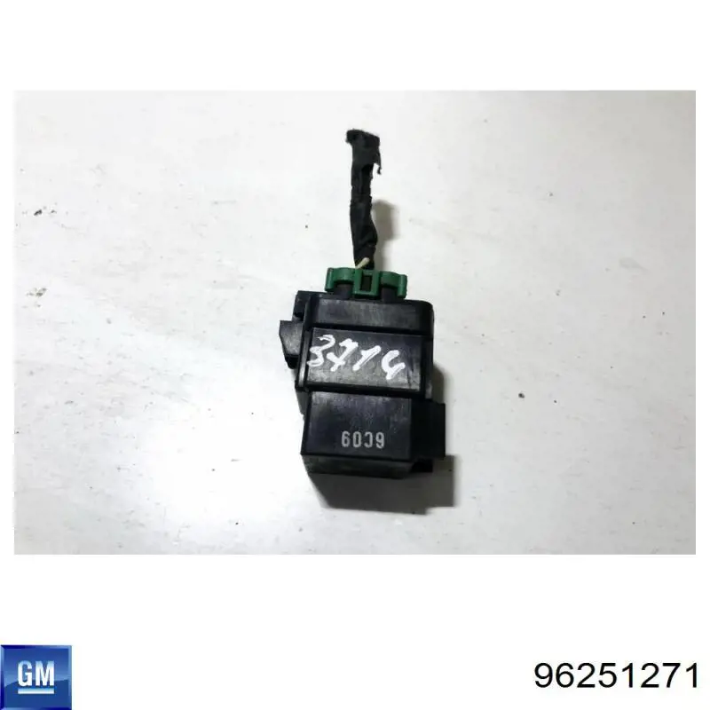 Реле вентилятора General Motors 96251271 ціна, від 3.36 USD