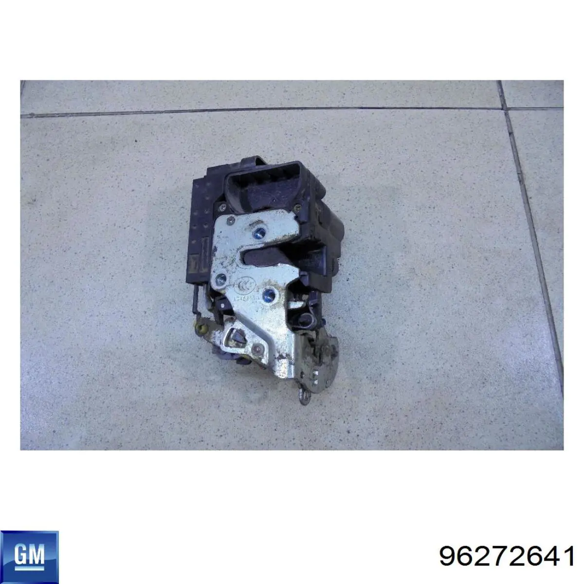 Замок передньої лівої двері 96272643 Peugeot/Citroen