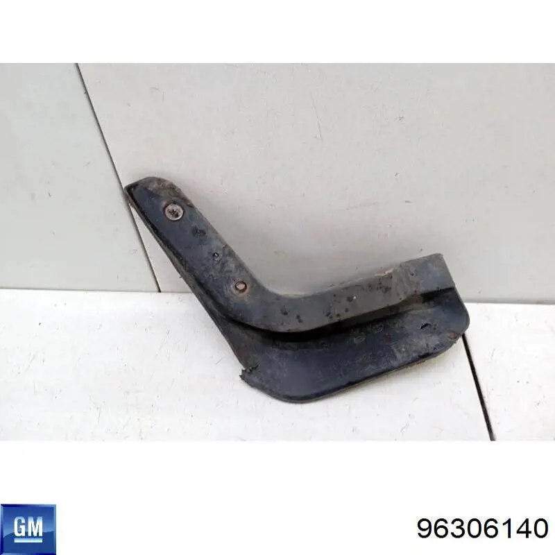 Купити 96306140 General Motors Бризковики передній, правий