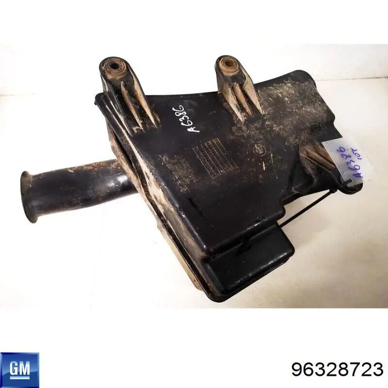 Резонатор повітряного фільтра General Motors 96328723 ціна, від 133.18 USD