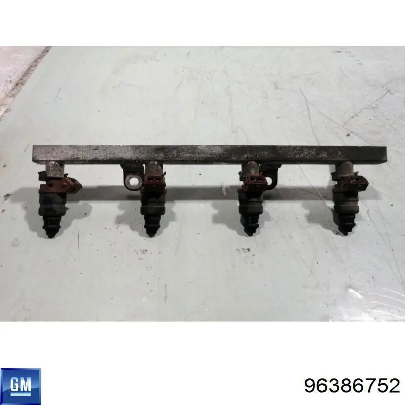 Рампа форсунок системи упорскування палива General Motors 96386752 ціна, від 42.18 USD