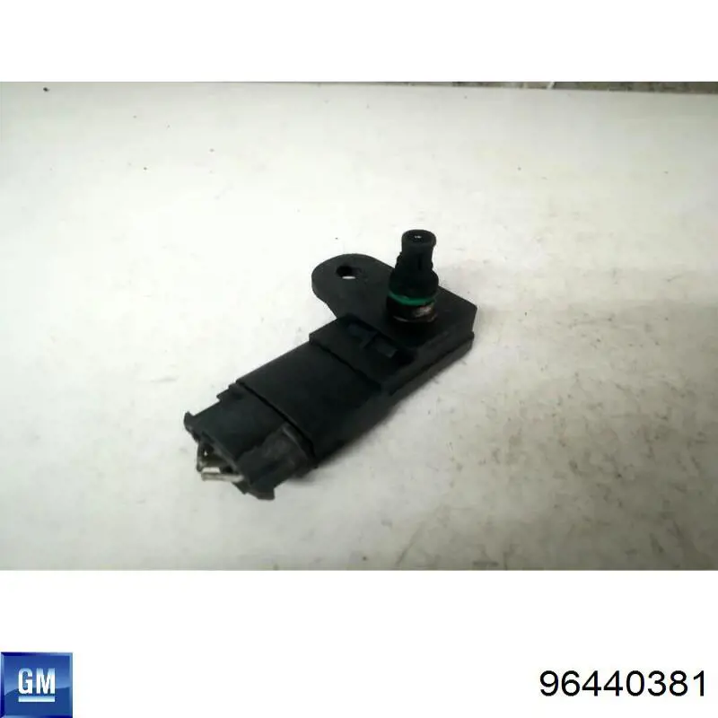 96440381 General Motors Датчик наддува