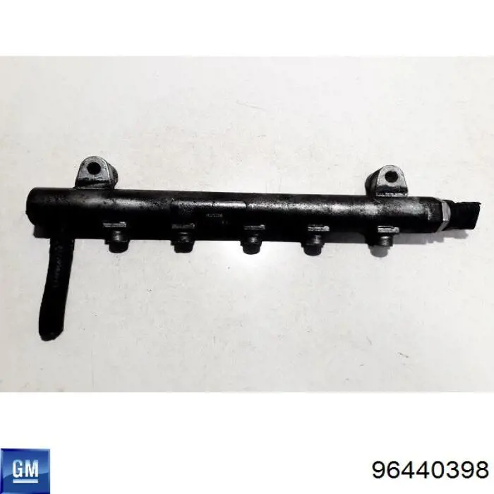 Рампа форсунок системи упорскування палива General Motors 96440398 ціна, від 120.36 USD