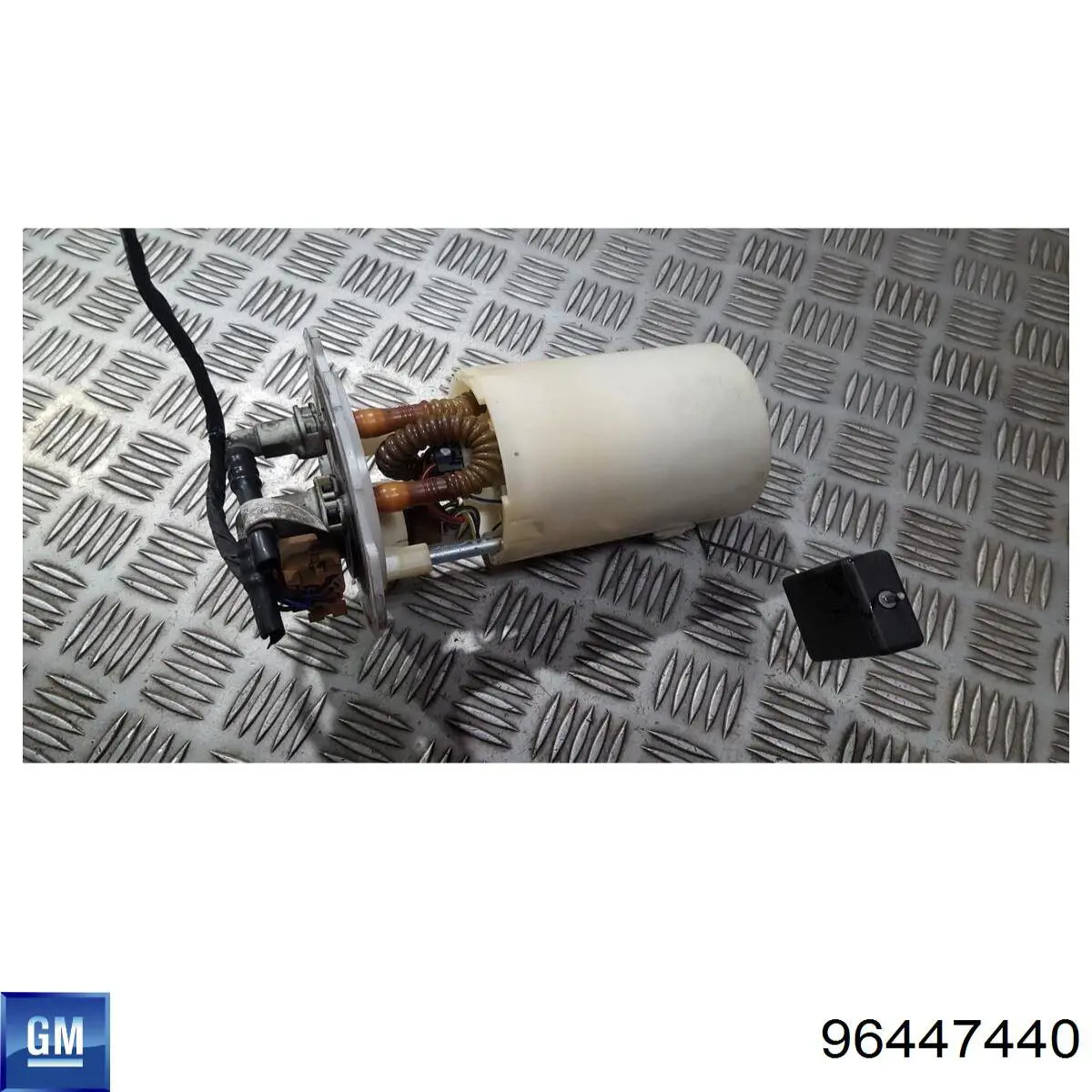 Купити 14010A QAP Насос паливний електричний
