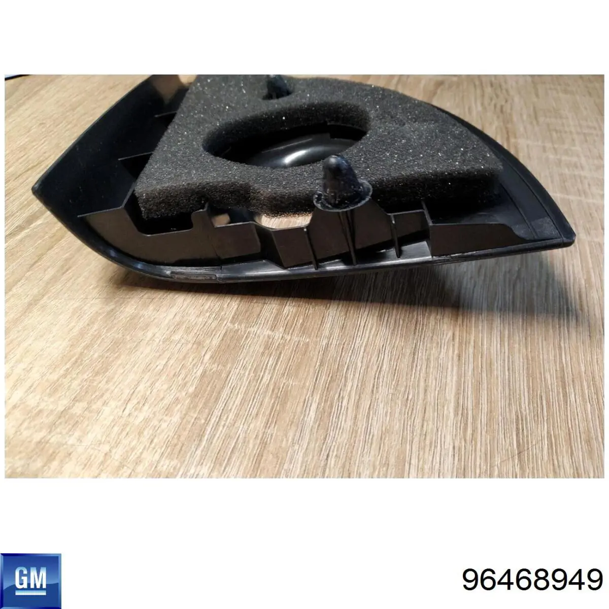 Накладка правого дзеркала заднього виду General Motors 96468949 ціна, від 2.38 USD
