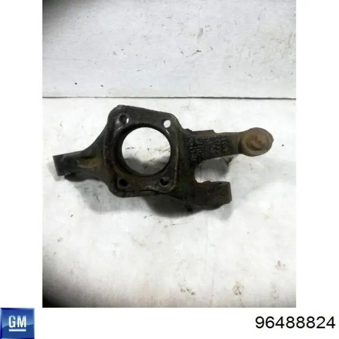 Цапфа - поворотний кулак передній, правий 96488824 General Motors