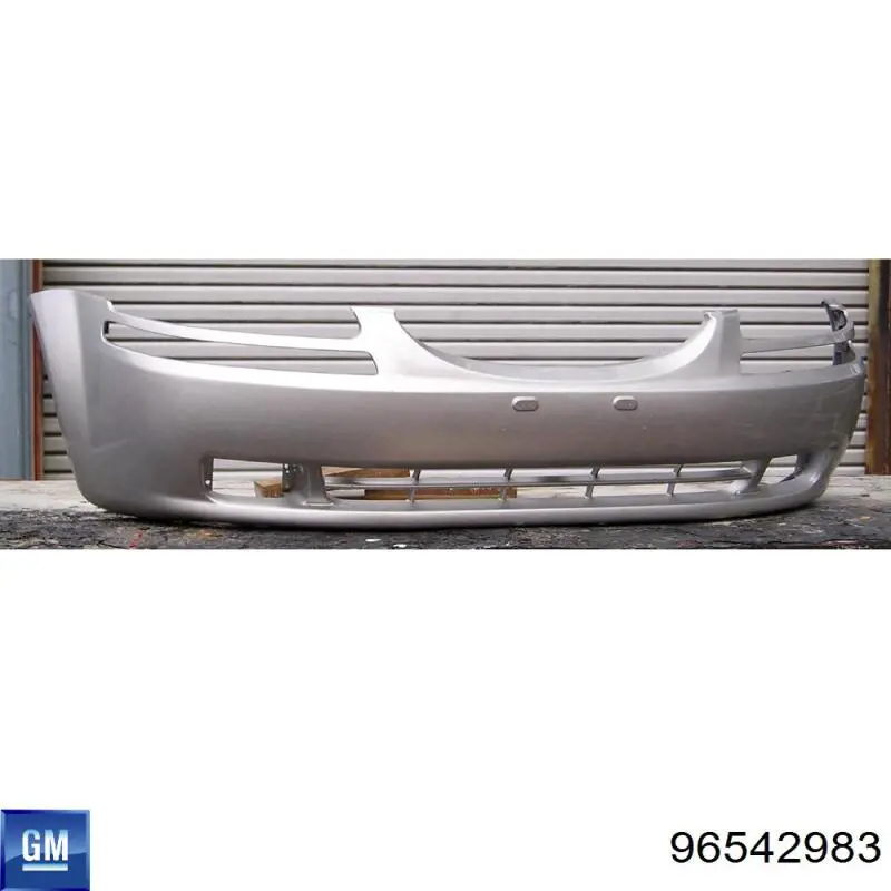 Передній бампер 1119901 Starline