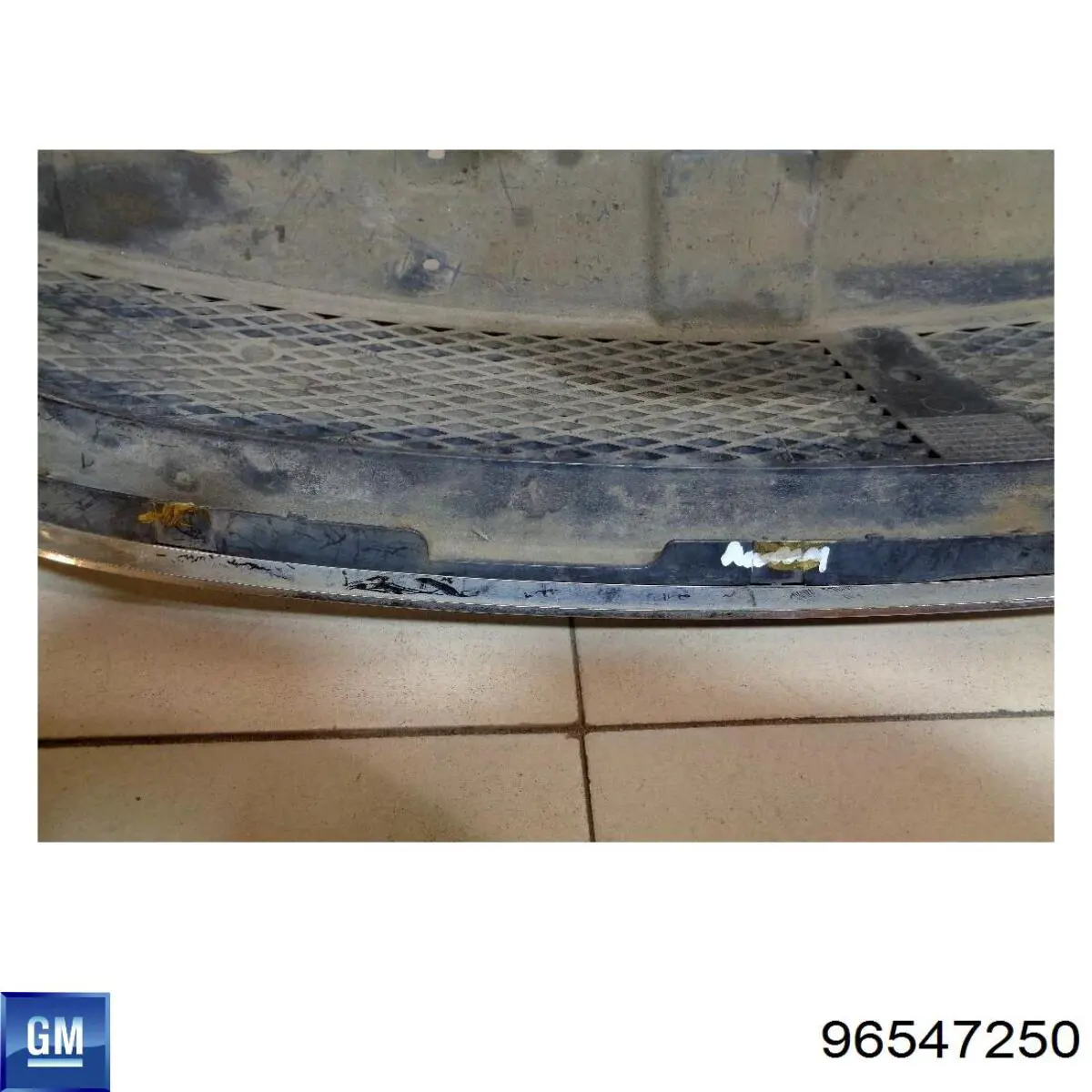Облицювання радіатора General Motors 96547250 ціна, від 12.67 USD