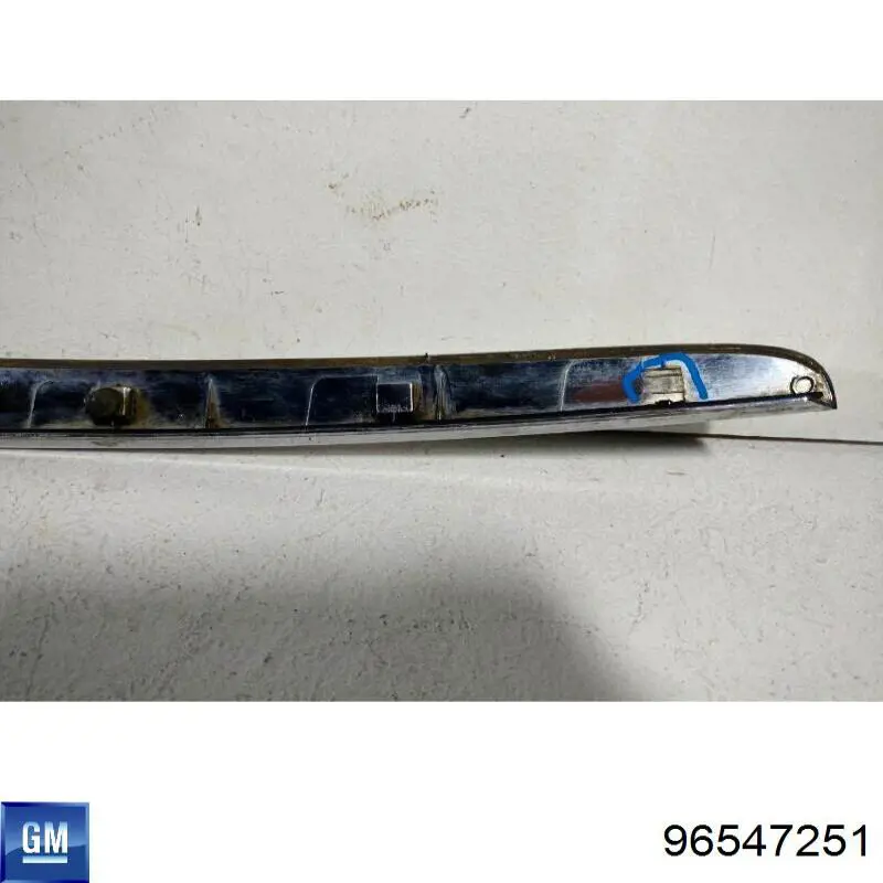 Накладка капота декоративна на Chevrolet Lacetti  J200