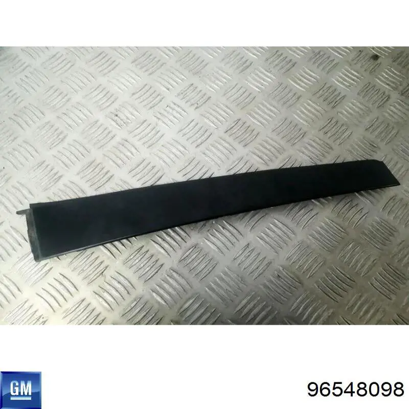 Купити 96548098 General Motors Накладка передніх дверей, лівої, вертикальної