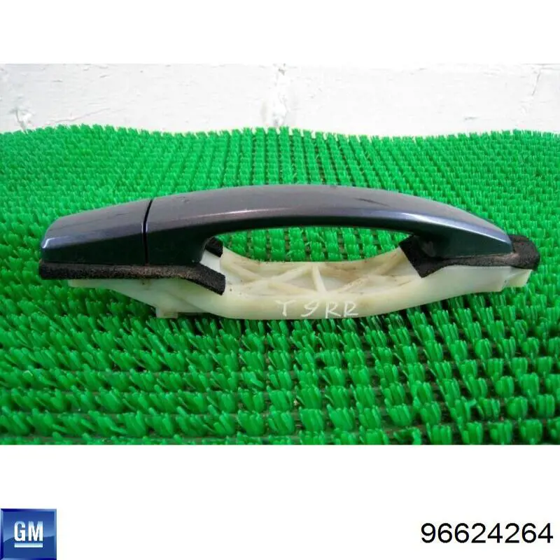 Купити 96624264 General Motors Тримач зовнішньої ручки дверей, задніх правих