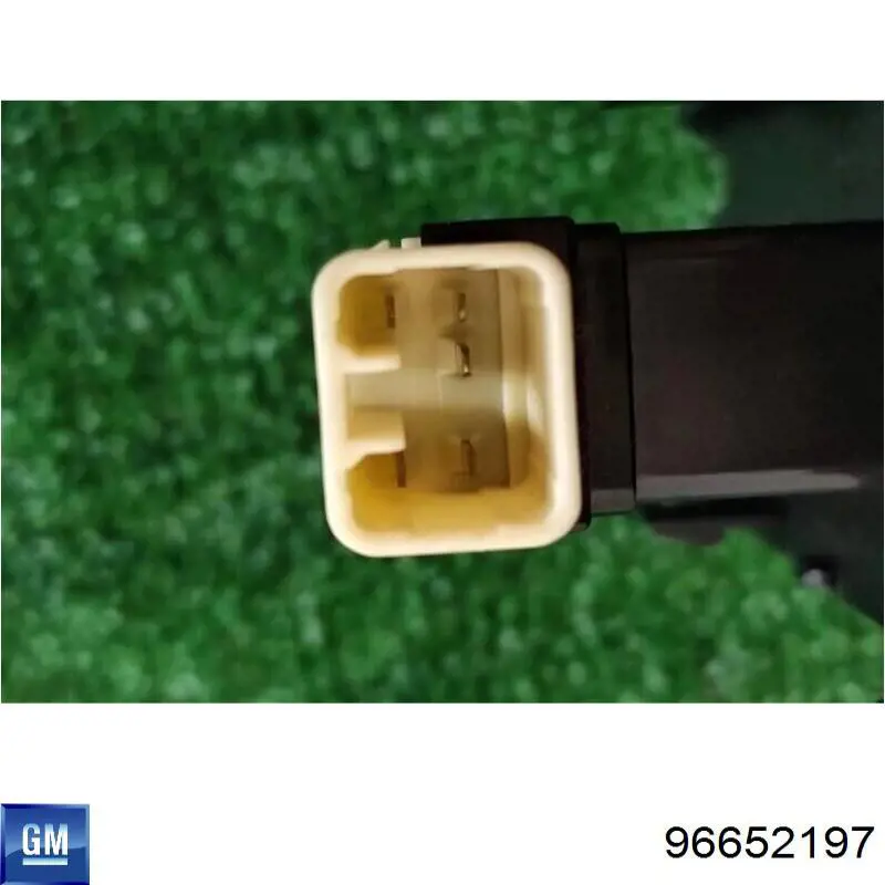 Кнопка вмикання двигуна склопідіймача задня права General Motors 96652197 ціна, від 5.04 USD