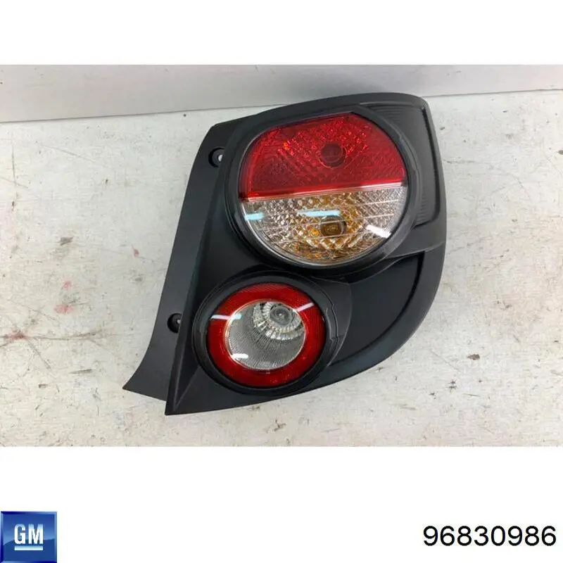 96830986 General Motors ліхтар задній правий