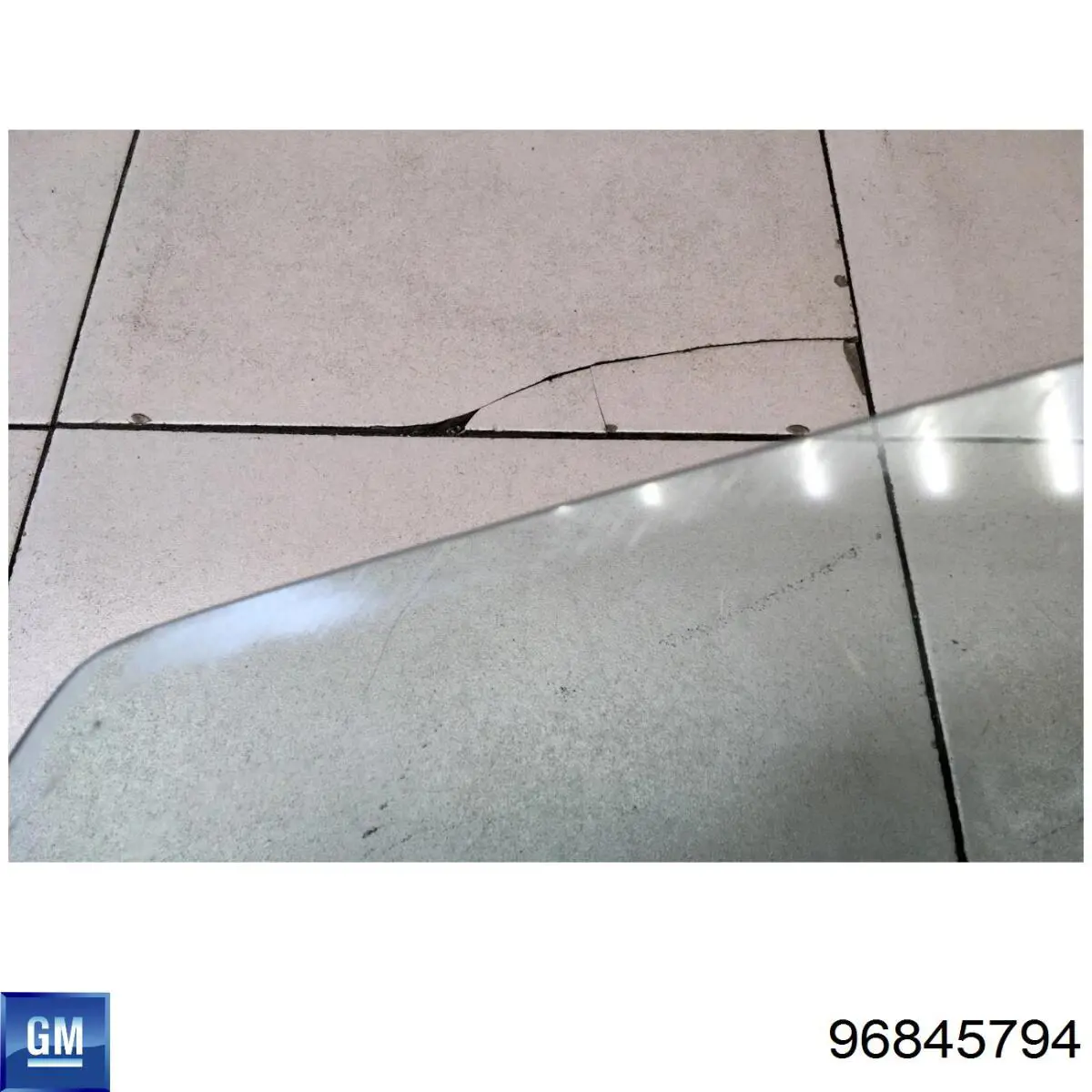 Скло передніх дверей, лівою XYG GS1711D301 ціна, від 17.62 USD