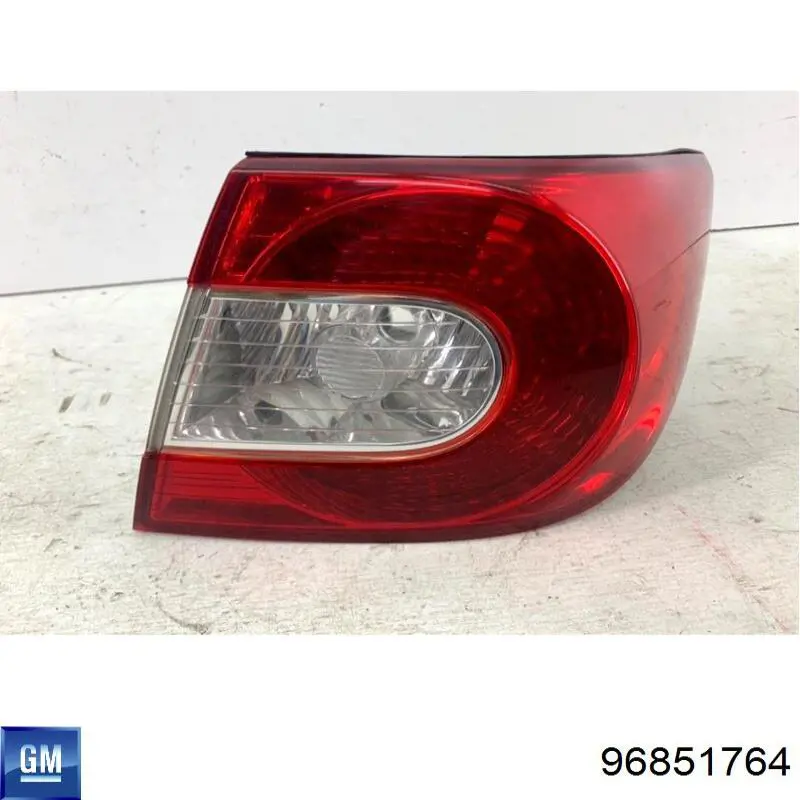 96851764 General Motors Задній правий зовнішній ліхтар