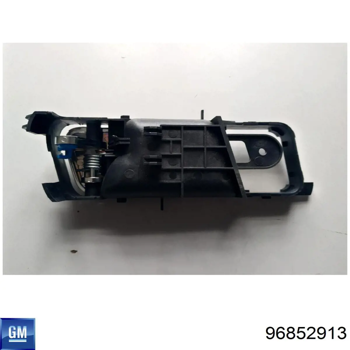 Ручка задньої двері внутрішня ліва 96852913 General Motors