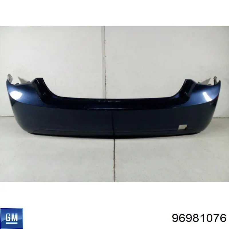 Задній бампер 96981076 General Motors