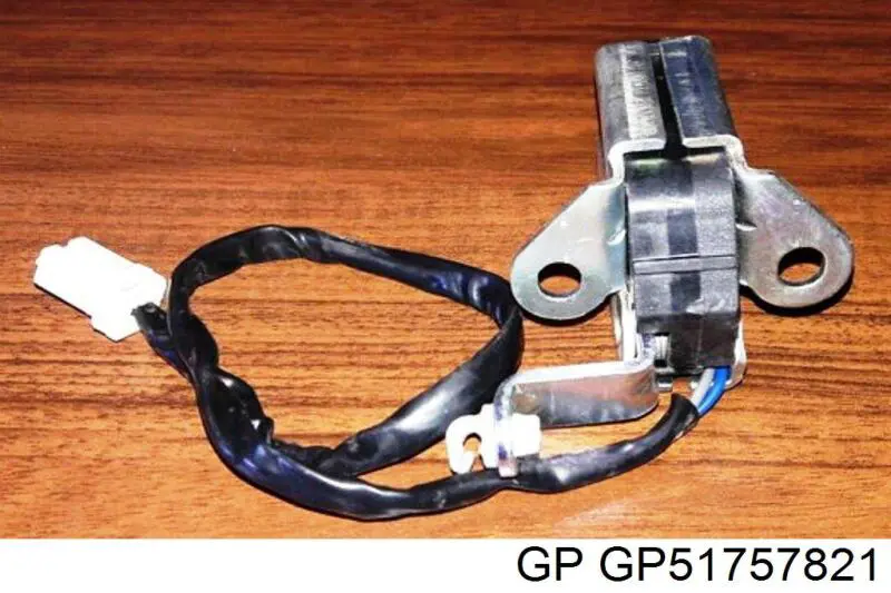 GP51757821 GP Замок задної лівої двостулкової двері, нижній