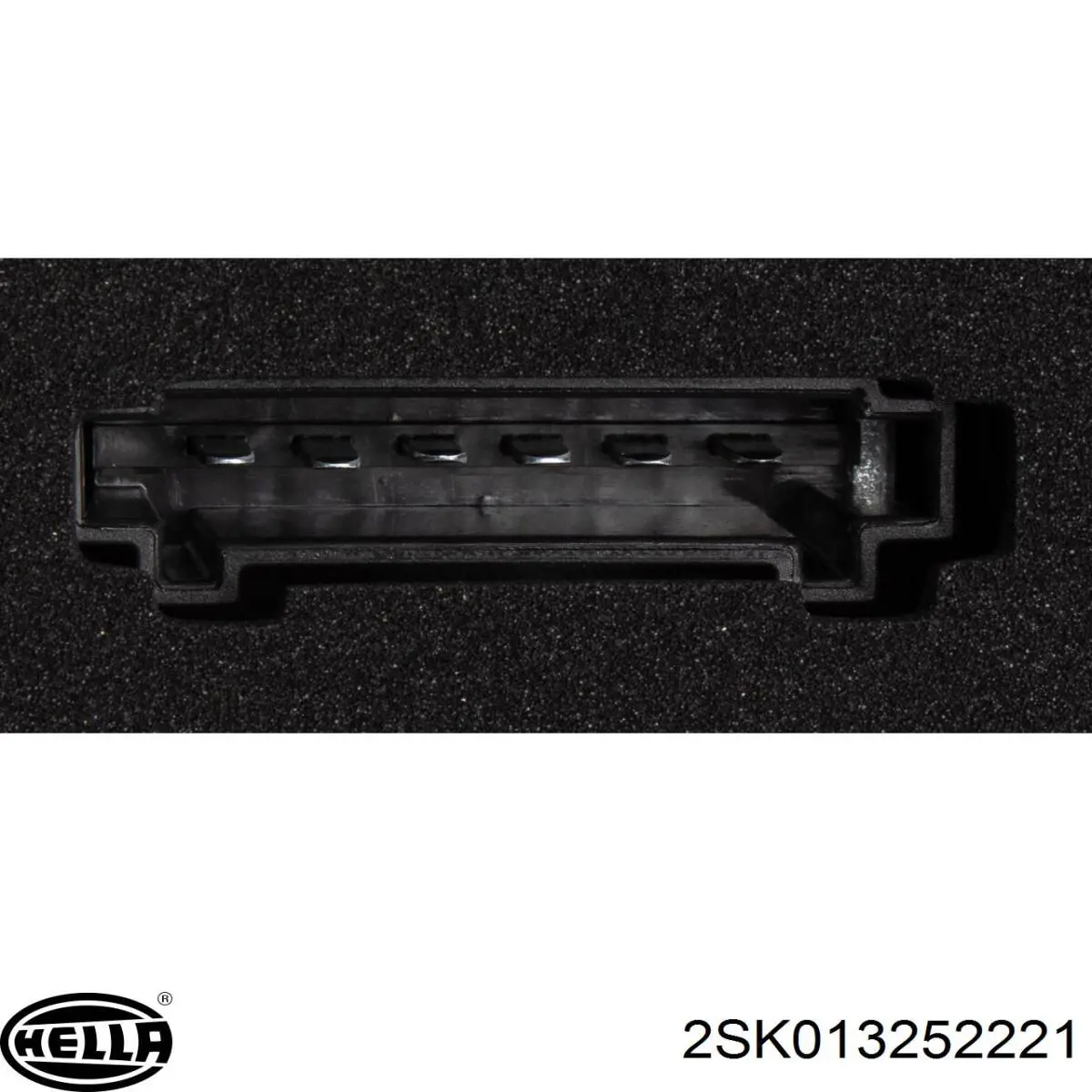 Купити 2SK013252221 HELLA Задня права фара