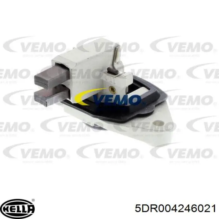 Купити 5DR004246021 HELLA Реле регулятор напруги генератора